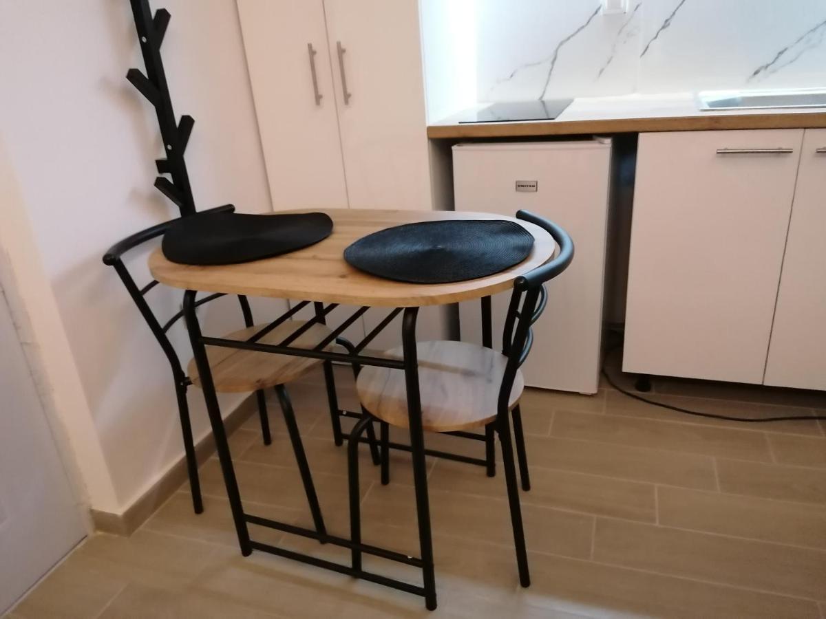 Crystal Blue Apartments Nea Kallikrateia Экстерьер фото