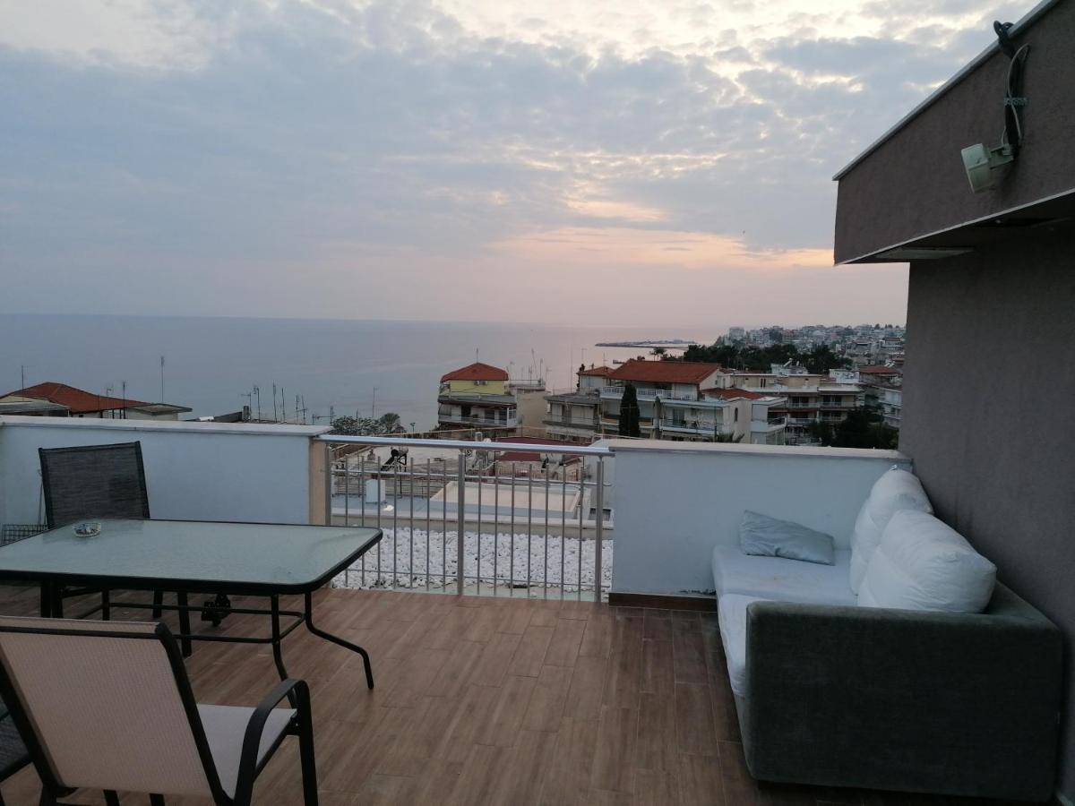 Crystal Blue Apartments Nea Kallikrateia Экстерьер фото