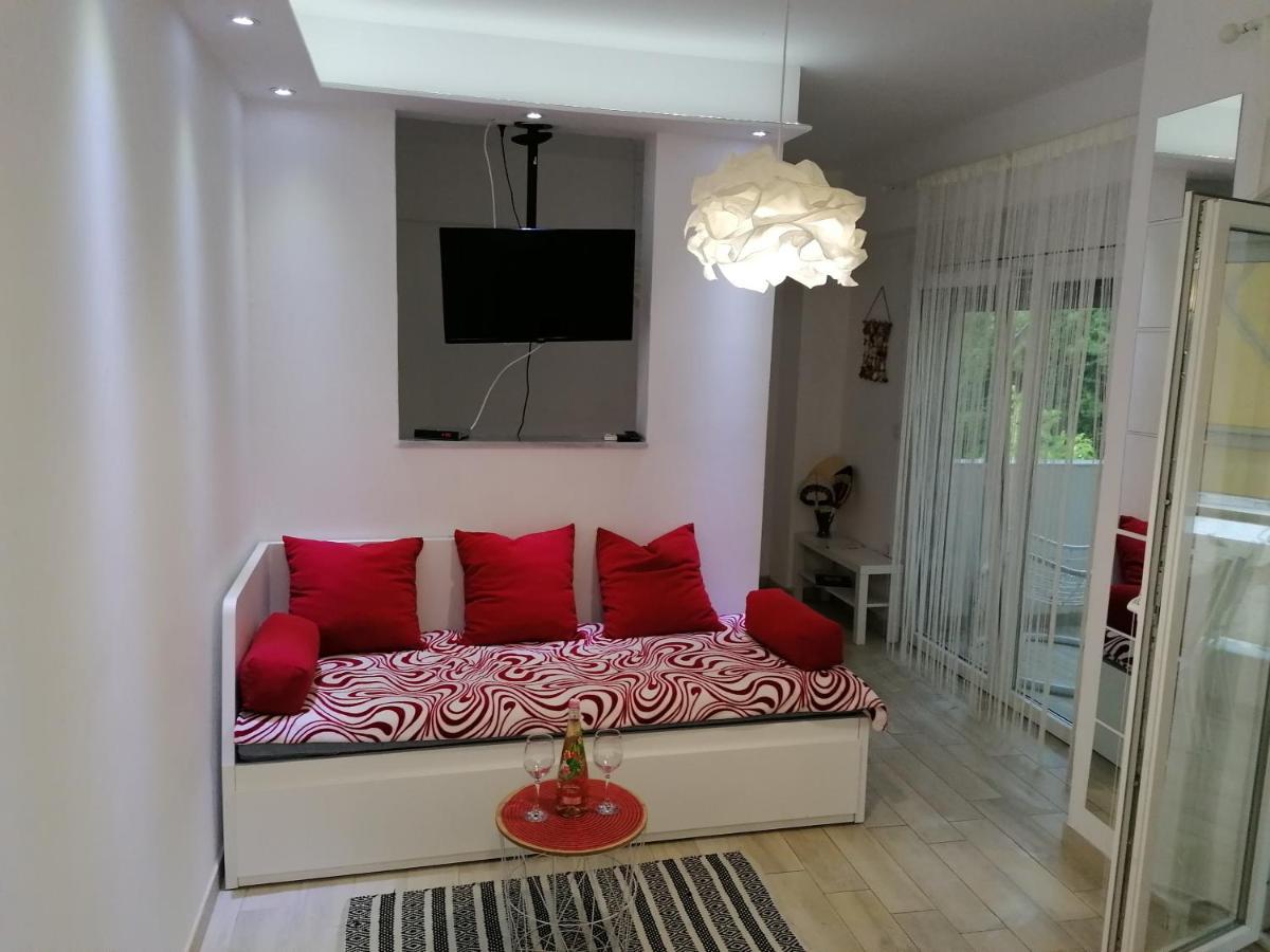 Crystal Blue Apartments Nea Kallikrateia Номер фото