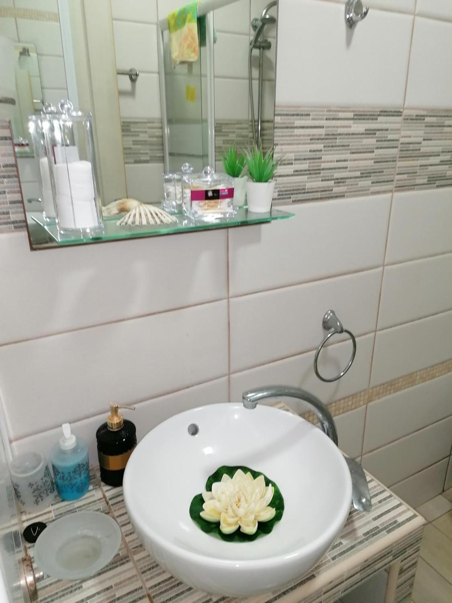 Crystal Blue Apartments Nea Kallikrateia Номер фото