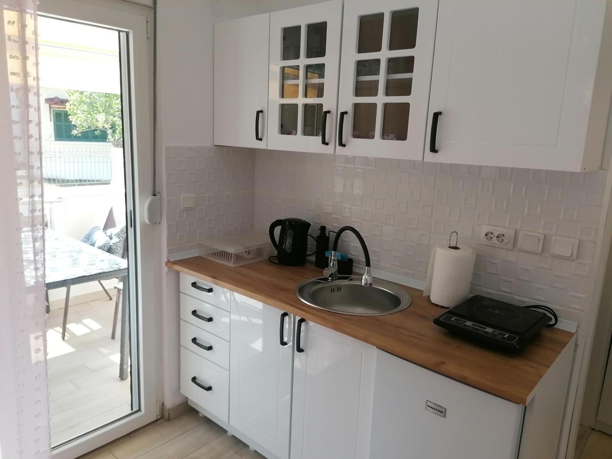 Crystal Blue Apartments Nea Kallikrateia Экстерьер фото