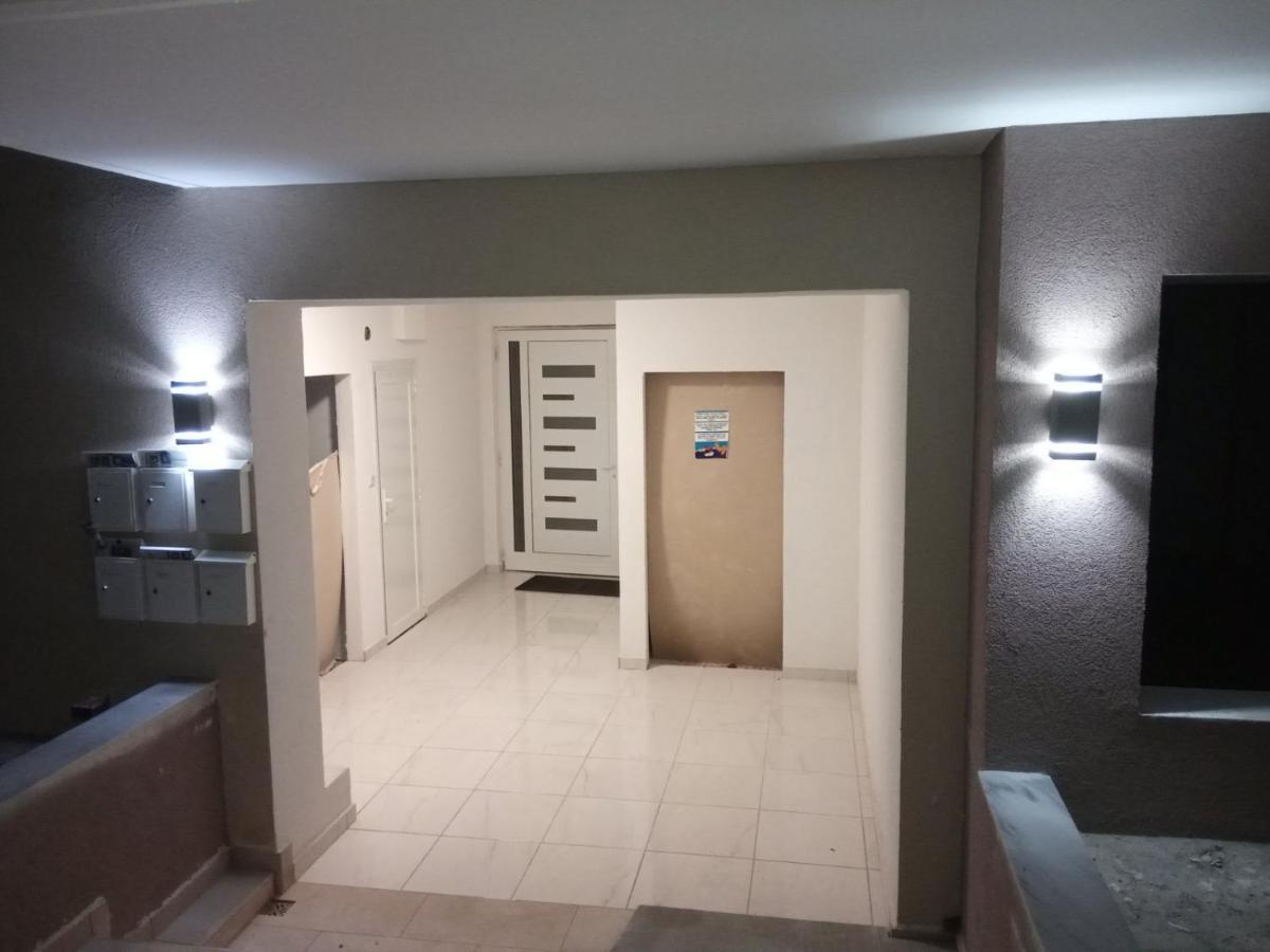 Crystal Blue Apartments Nea Kallikrateia Экстерьер фото